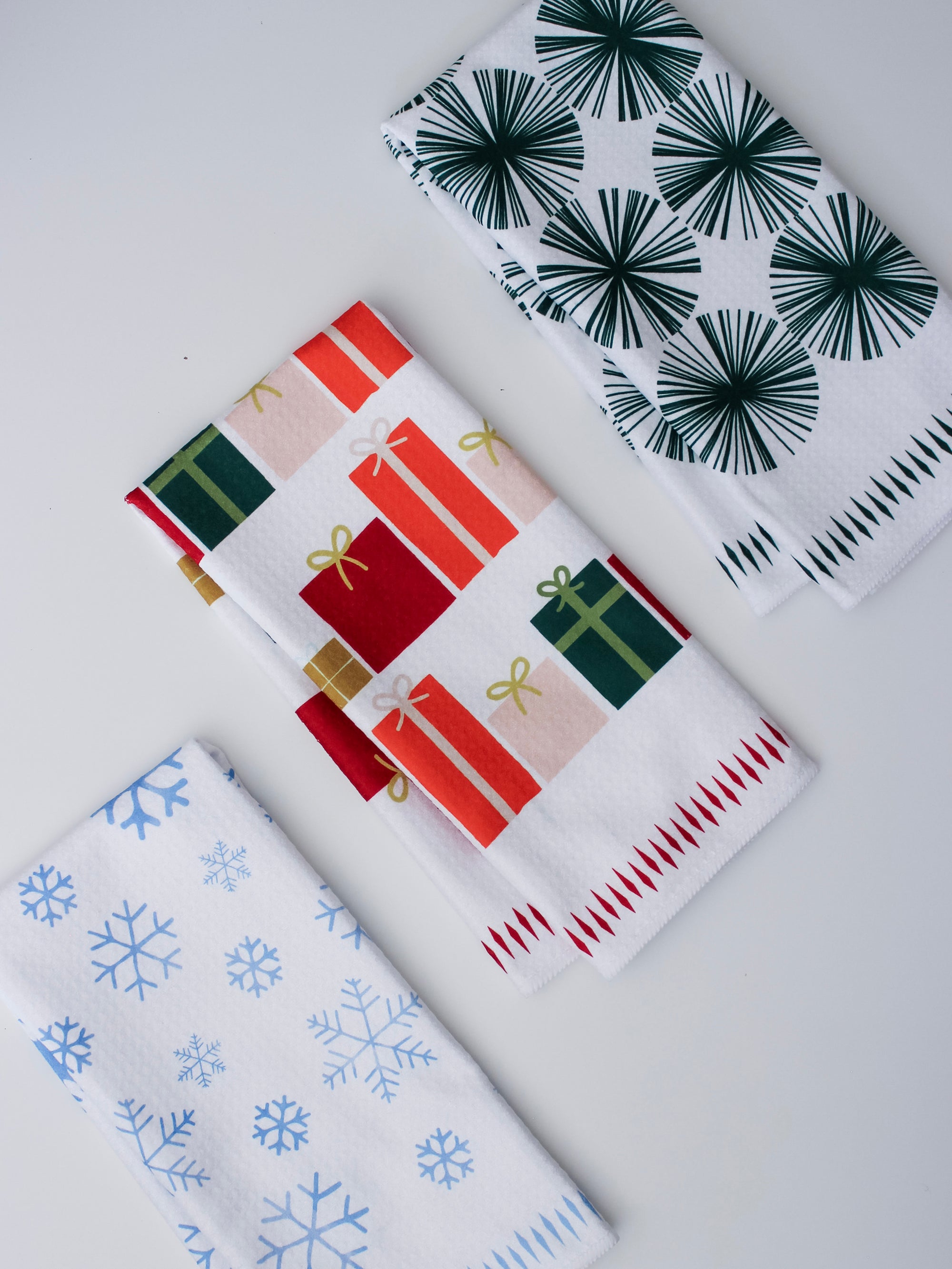 Holly Jolly Dish Towel Trio - 3pk - 16''x24''